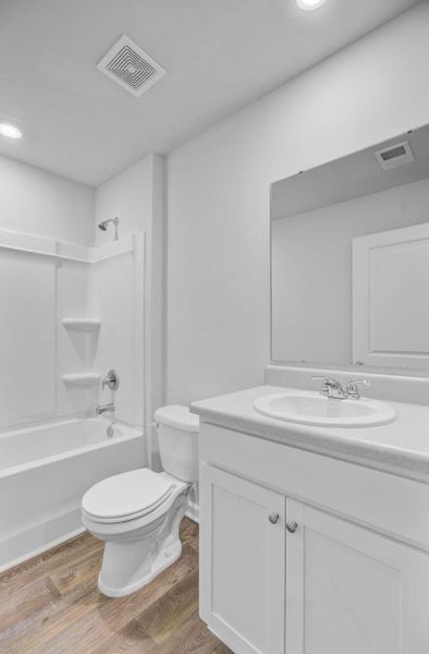 Furnished interior view inside a new home in Stone Ridge, Moncks Corner (Image 4).