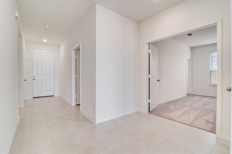 Spacious, unfurnished interior of a new home in Heartland Signature, Crandall (Image 14).