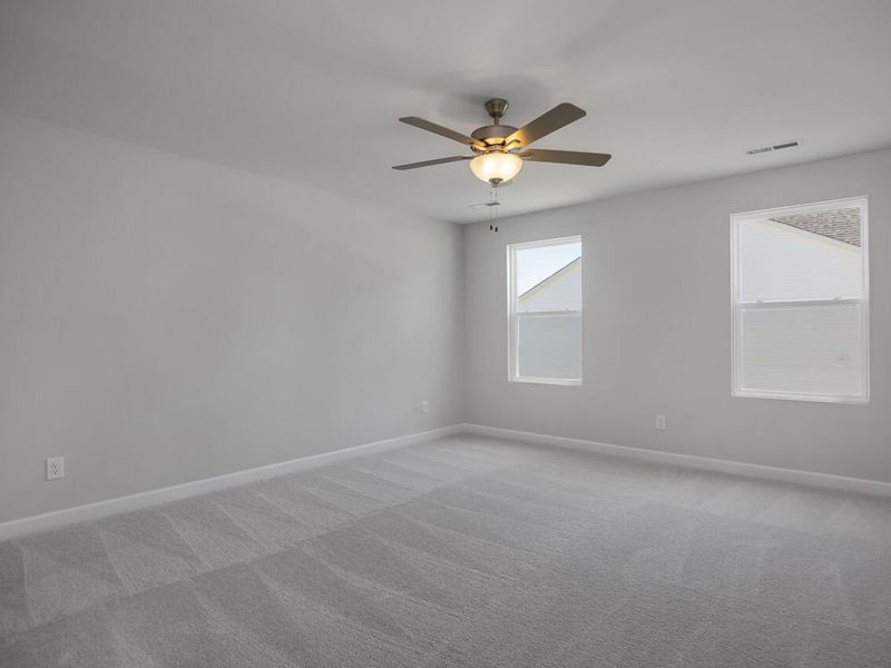 Spacious, unfurnished interior of a new home in Gregory Village, Lillington (Image 19).