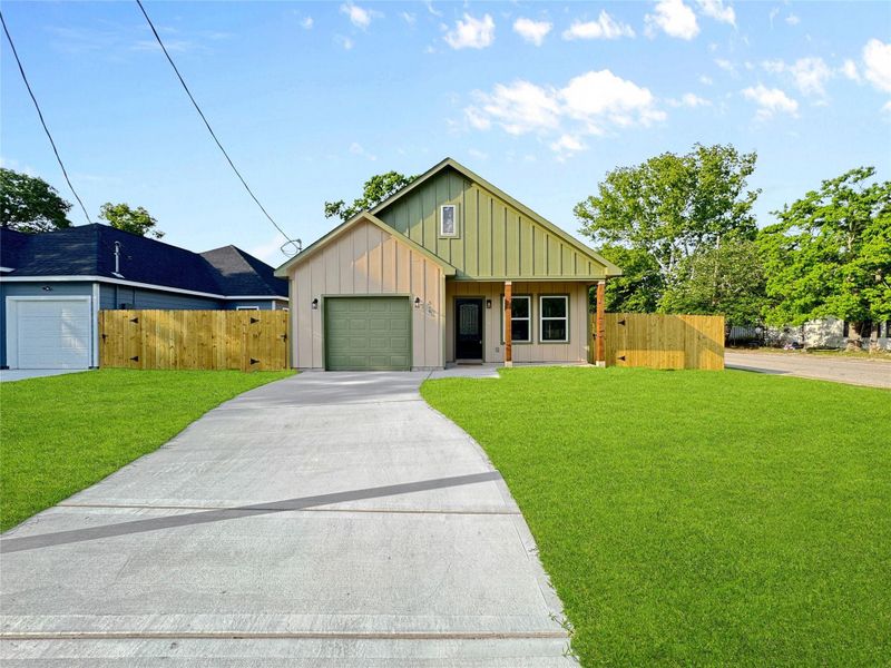 Welcome to 318 E Republic