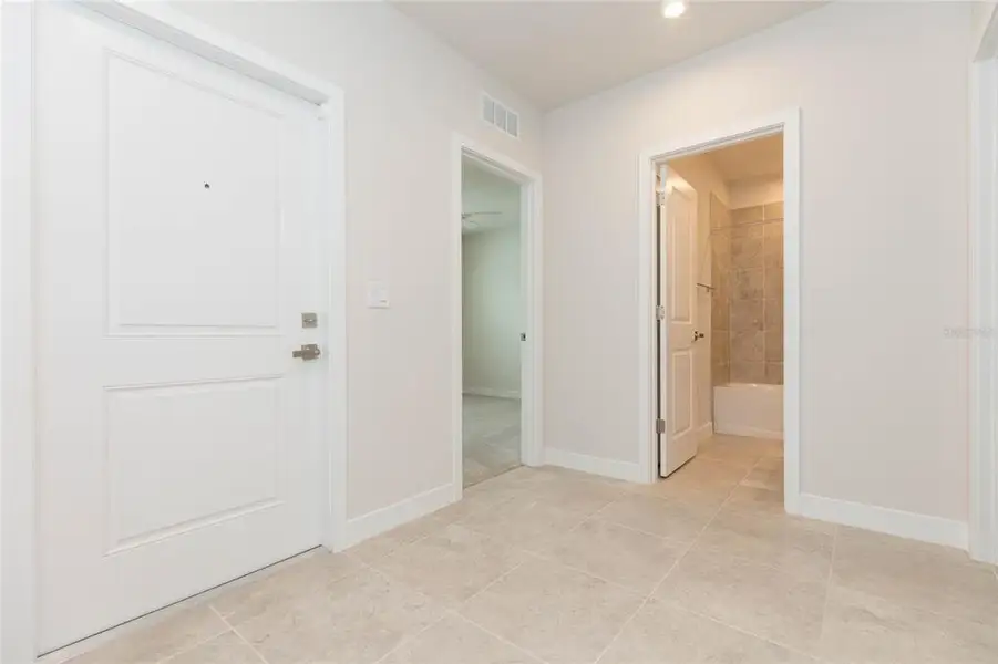 Spacious, unfurnished interior of a new home in Cypress Ridge Ranch, Wimauma (Image 21). Spacious, unfurnished interior of a new home in Cypress Ridge Ranch, Wimauma (Image 21).