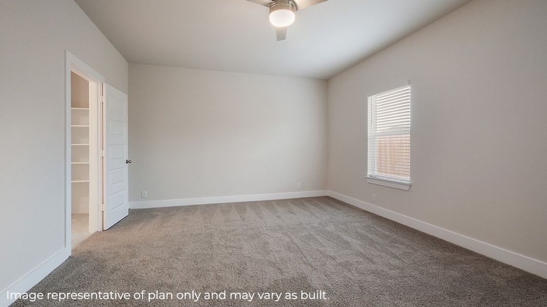 Representative unfurnished interior of a home built from the The Ozark by D.R. Horton in Veranda, San Antonio (Image 15).