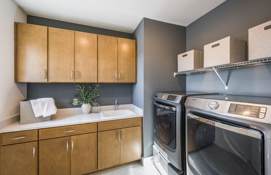 Representative furnished interior of a home built from the Roseland by Pulte Homes in Spencer Glen, Riverview (Image 28).