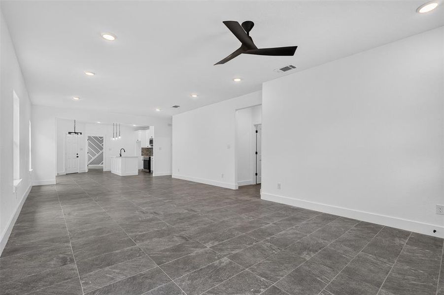 Spacious, unfurnished interior of a new home in , Fort Worth (Image 20).