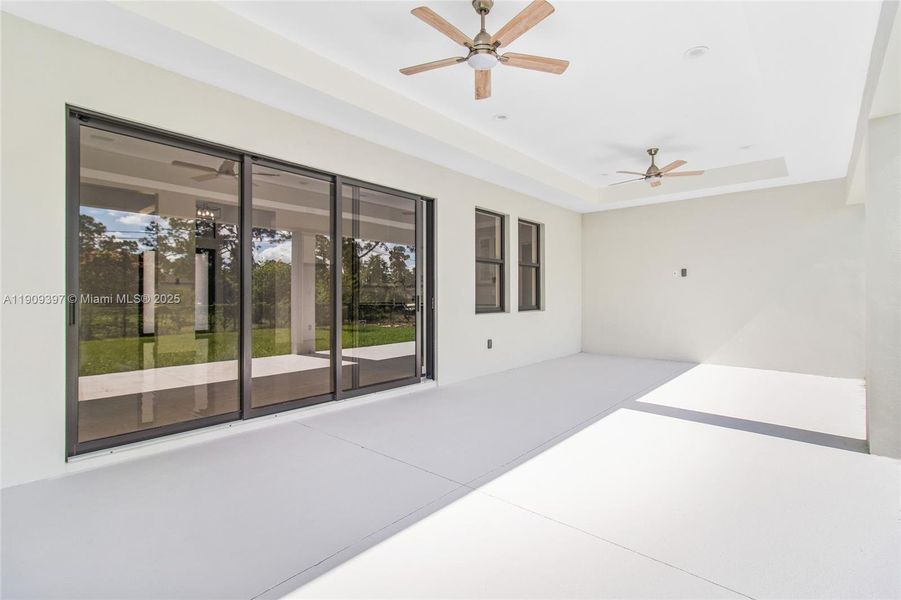 Spacious, unfurnished interior of a new home in , Lehigh Acres (Image 20).