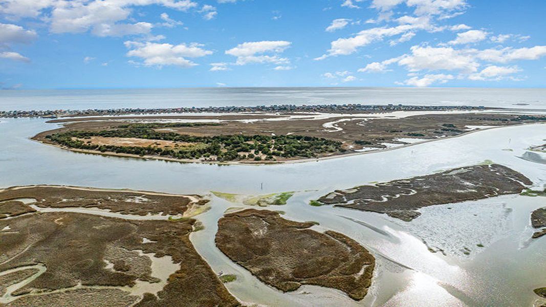 Image 14 of a home in Fox Run. Image 14 of a home in Fox Run.