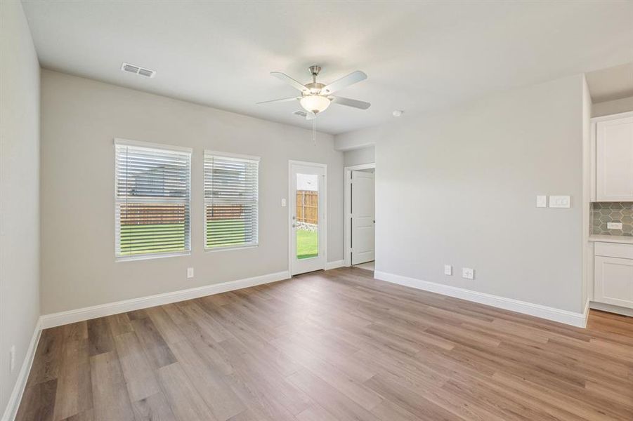 Spacious, unfurnished interior of a new home in Simpson Crossing - Spring Series, McKinney (Image 27).