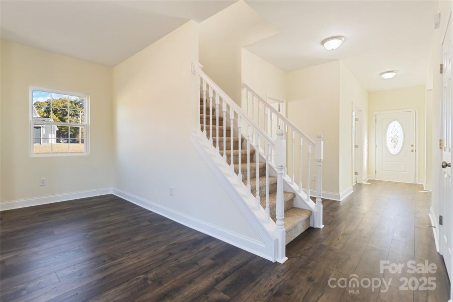 Spacious, unfurnished interior of a new home in , Monroe (Image 36).