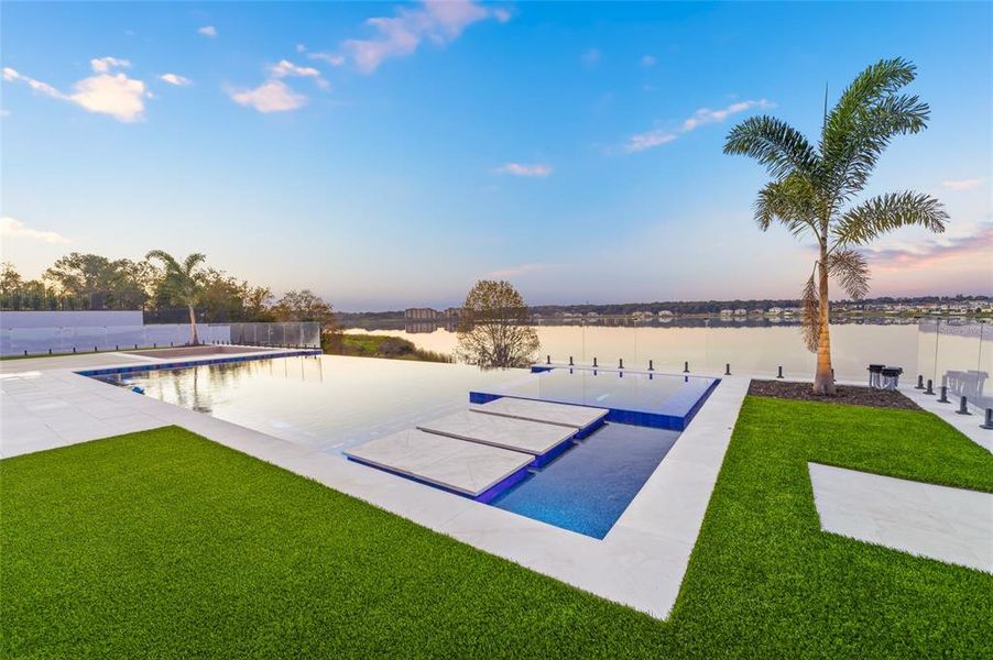 Exterior details and patio area of a home in , Montverde (Image 25).