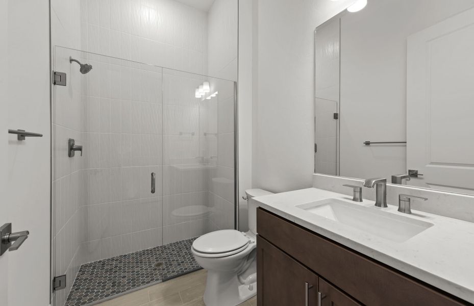 Furnished interior view inside a new home in Del Webb Catalina, Lakewood Ranch (Image 4).