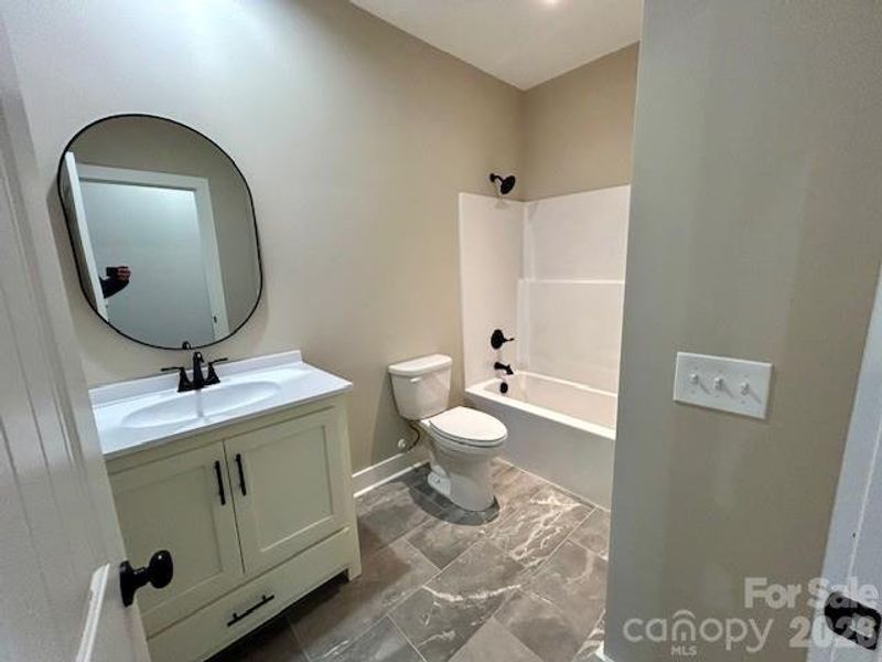 Image 27 of a home in .