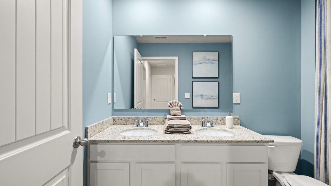 Representative furnished interior of a home built from the Sudbury 24' Townhome by D.R. Horton in Oconee Overlook Townhomes, Gainesville (Image 28).