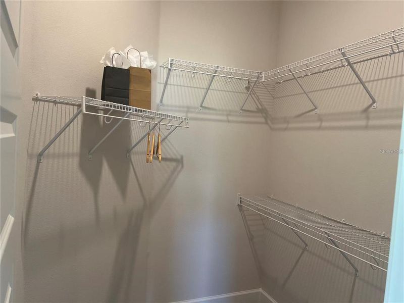 Spacious, unfurnished interior of a new home in Abbey Glen, Dade City (Image 16).