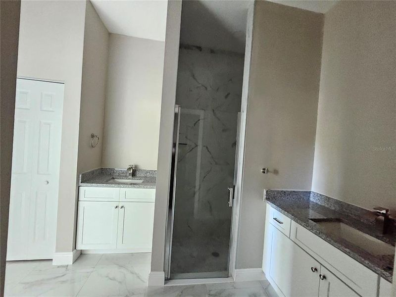 Image 21 of a home in .