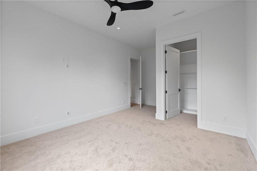 Spacious, unfurnished interior of a new home in , Marietta (Image 53).