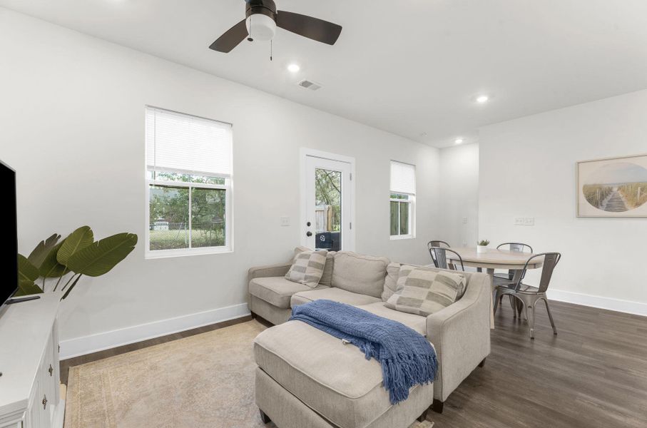 Furnished interior view inside a new home in , Hanahan (Image 5).