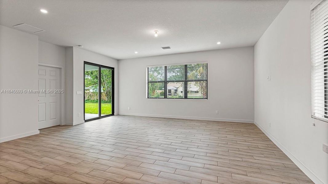 Spacious, unfurnished interior of a new home in , Fort Pierce (Image 17). Spacious, unfurnished interior of a new home in , Fort Pierce (Image 17).