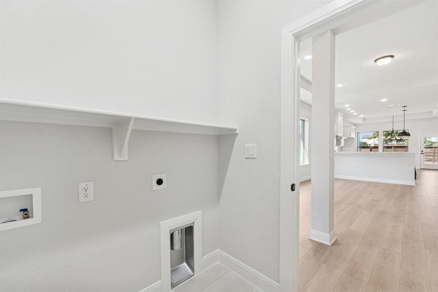 Spacious, unfurnished interior of a new home in Solterra - Garden Series, Mesquite (Image 23).