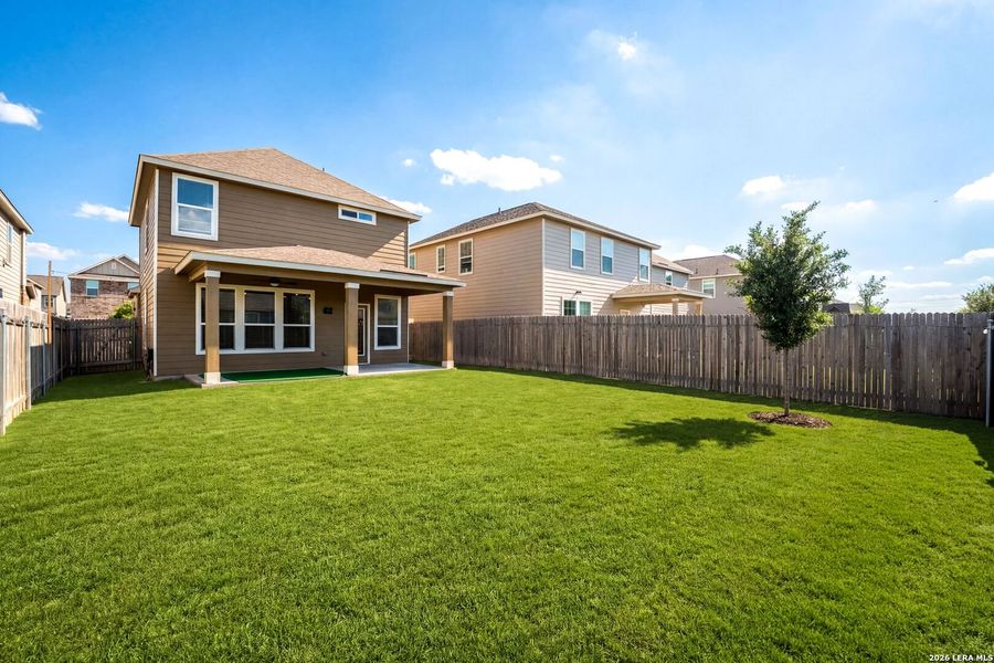 Exterior details and patio area of a home in Berry Springs, Georgetown (Image 3).