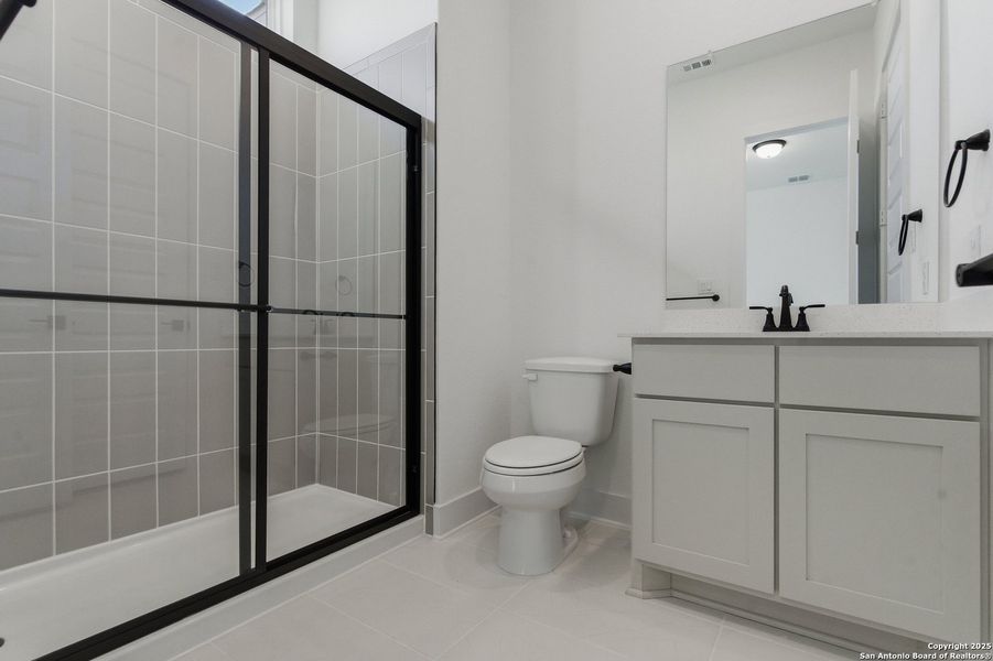 Furnished interior view inside a new home in Sienna Lakes, San Antonio (Image 7).