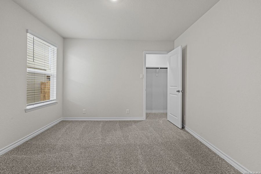 Spacious, unfurnished interior of a new home in Redbird Ranch, San Antonio (Image 15).
