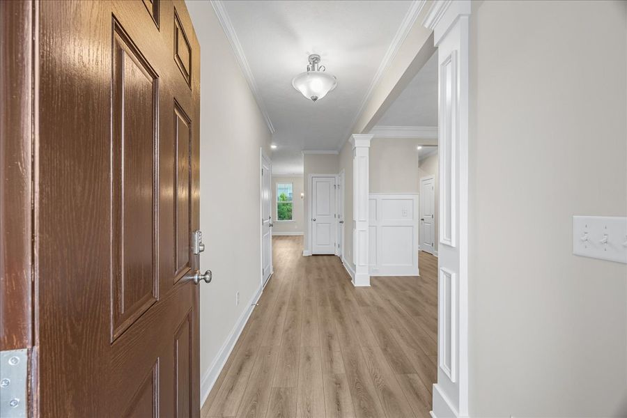 Spacious, unfurnished interior of a new home in Windsor, North Augusta (Image 13).