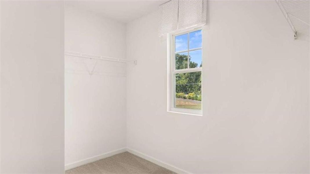 Spacious, unfurnished interior of a new home in Shoal Creek, Hampton (Image 19).