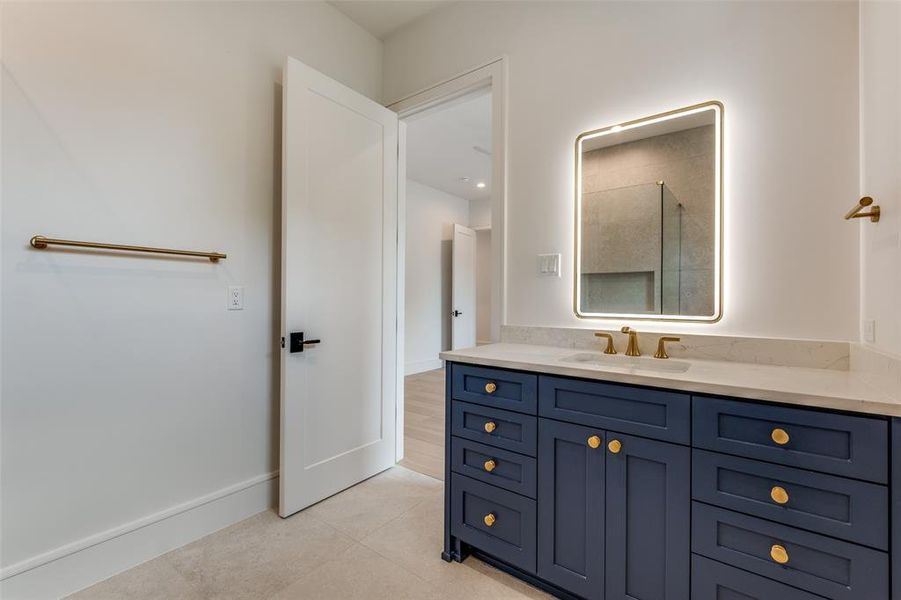 Furnished interior view inside a new home in , Dallas (Image 7).