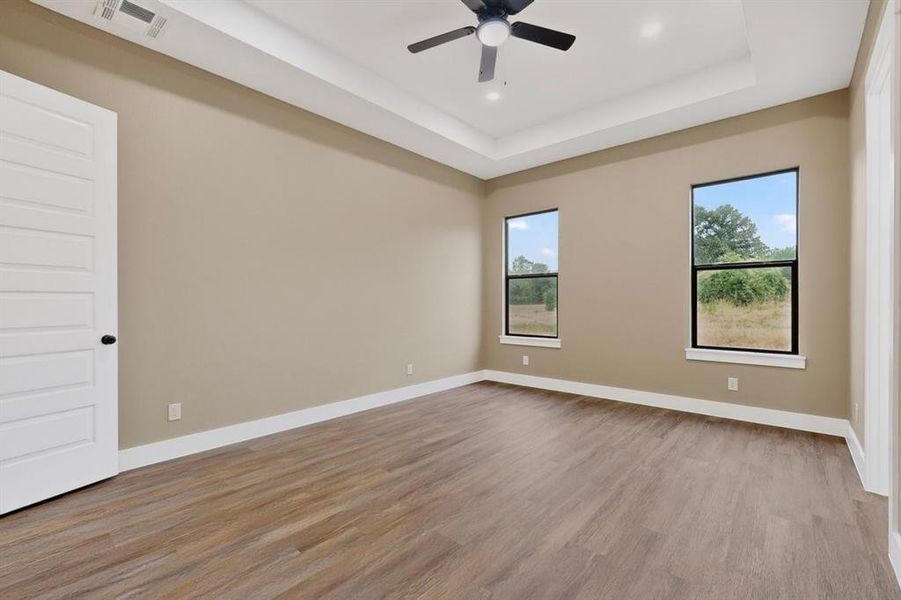 Spacious, unfurnished interior of a new home in , Athens (Image 12).