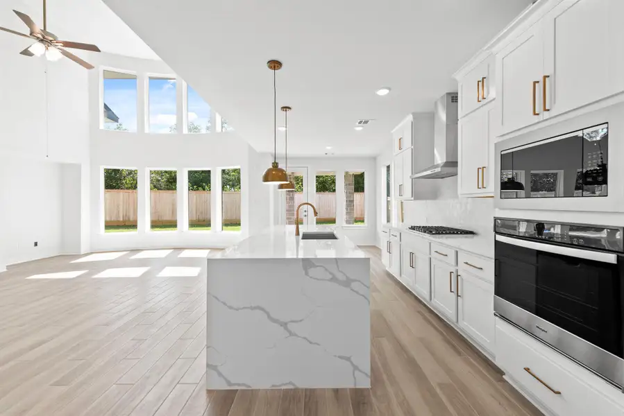 Representative image. Features, specifications, selections and colors may vary.