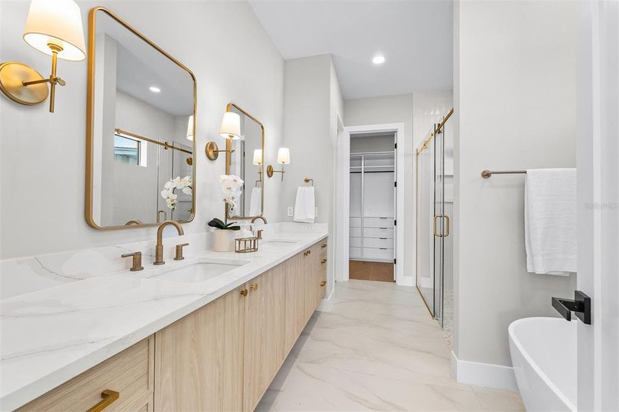 Furnished interior view inside a new home in College Park, Orlando (Image 13).