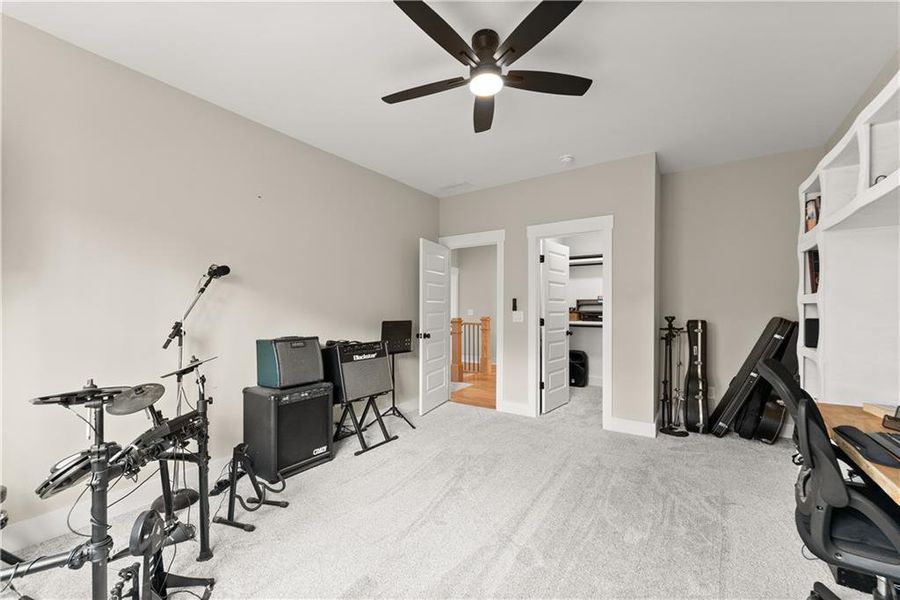Furnished interior view inside a new home in , Jefferson (Image 38).