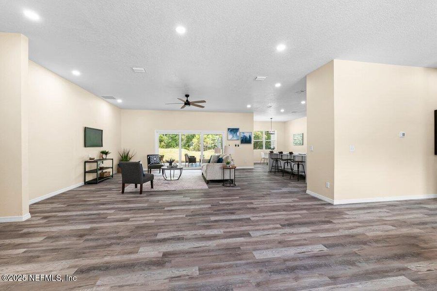 Image 50 of a home in .