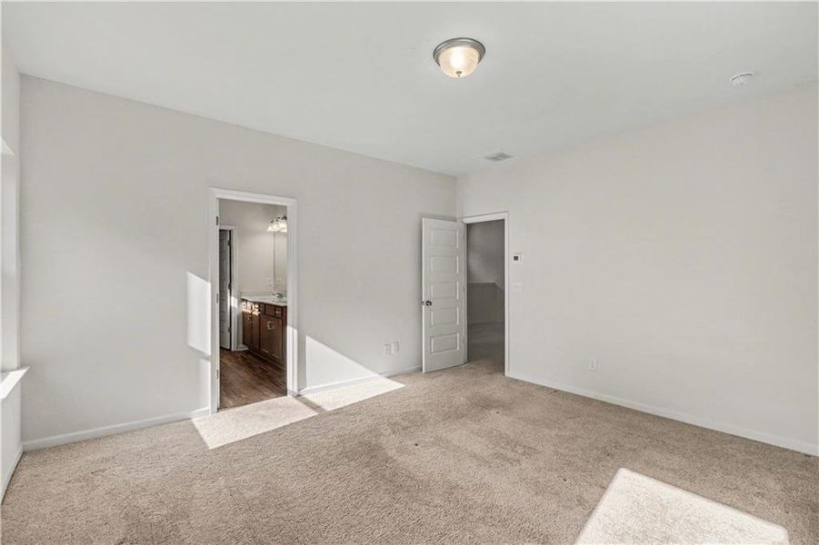 Spacious, unfurnished interior of a new home in Highland Crossing, Cartersville (Image 25).