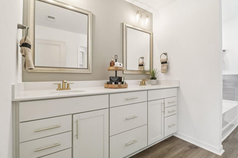 PORTER 2 STOCK PHOTO PORTER 2 STOCK PHOTO