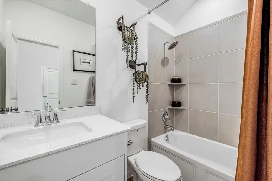 Furnished interior view inside a new home in Anniston, Katy (Image 29).