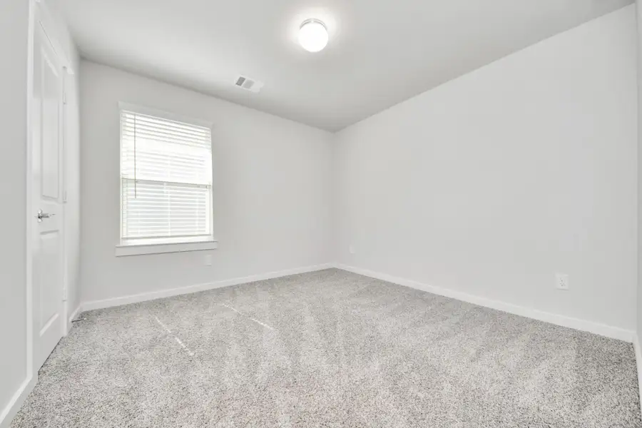 Spacious, unfurnished interior of a new home in Willow Trace, Spring (Image 42).