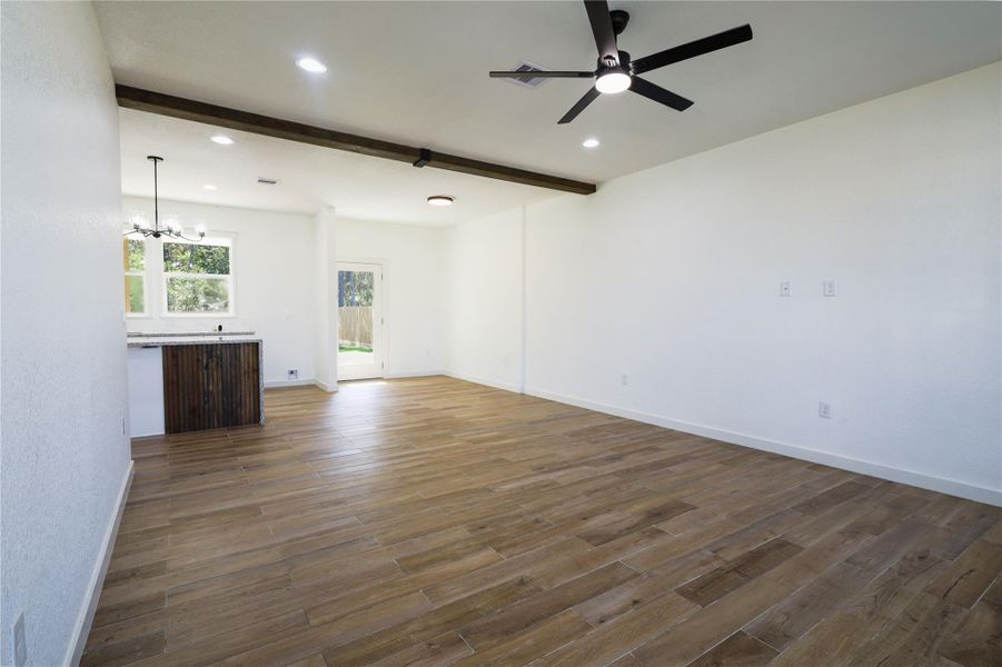 Spacious, unfurnished interior of a new home in , Conroe (Image 18).