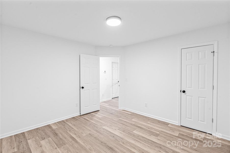 Spacious, unfurnished interior of a new home in , Cherryville (Image 26).