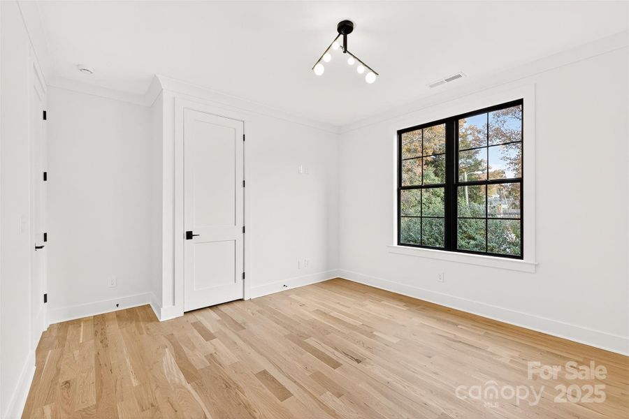 Spacious, unfurnished interior of a new home in , Charlotte (Image 20).