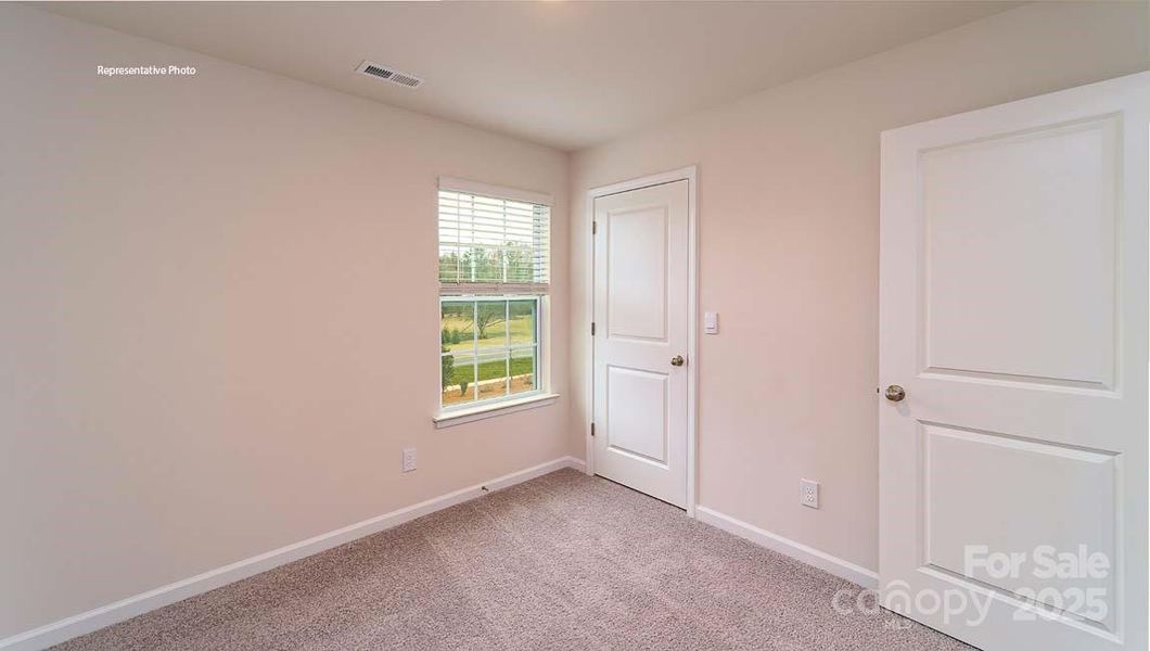 Spacious, unfurnished interior of a new home in Clark Creek Landing, Lincolnton (Image 16).