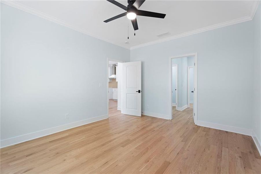 Spacious, unfurnished interior of a new home in , Summerville (Image 37).