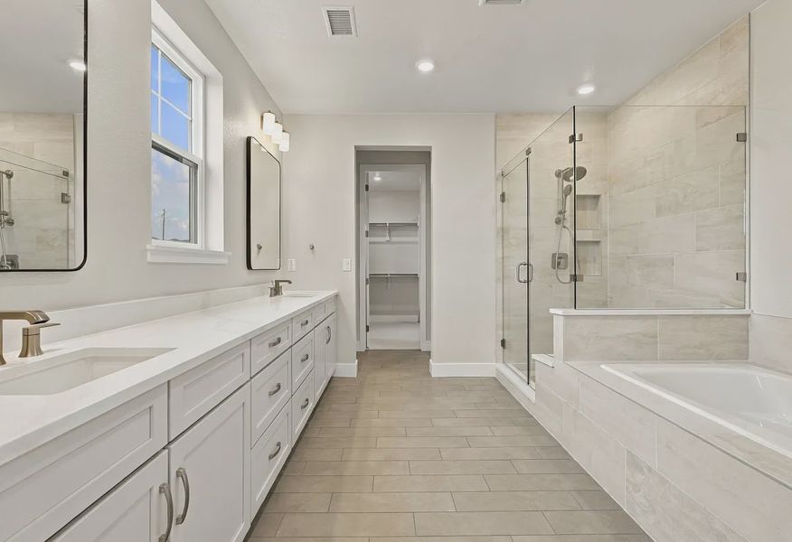 Homesite 269 Primary Bath - 14 of 18