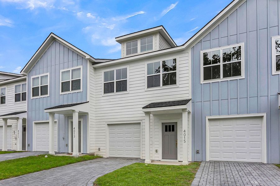 Front exterior of a new home in , North Charleston, SC, highlighting curb appeal (Image 25). Front exterior of a new home in , North Charleston, SC, highlighting curb appeal (Image 25).