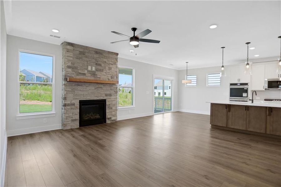 Spacious, unfurnished interior of a new home in Twin Lakes, Hoschton (Image 32).