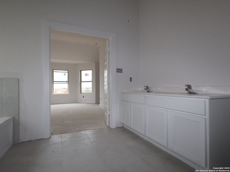 Image 32 of a home in Paloma Park. Image 32 of a home in Paloma Park.