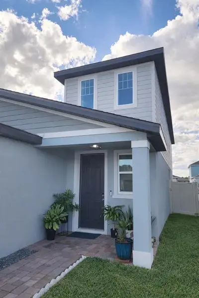 Exterior details and patio area of a home in Villamar - Classic Series, Winter Haven (Image 3).