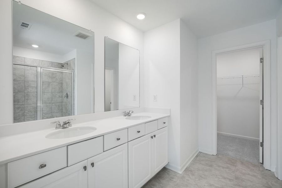 Furnished interior view inside a new home in Hampton Trace, Marietta (Image 6).