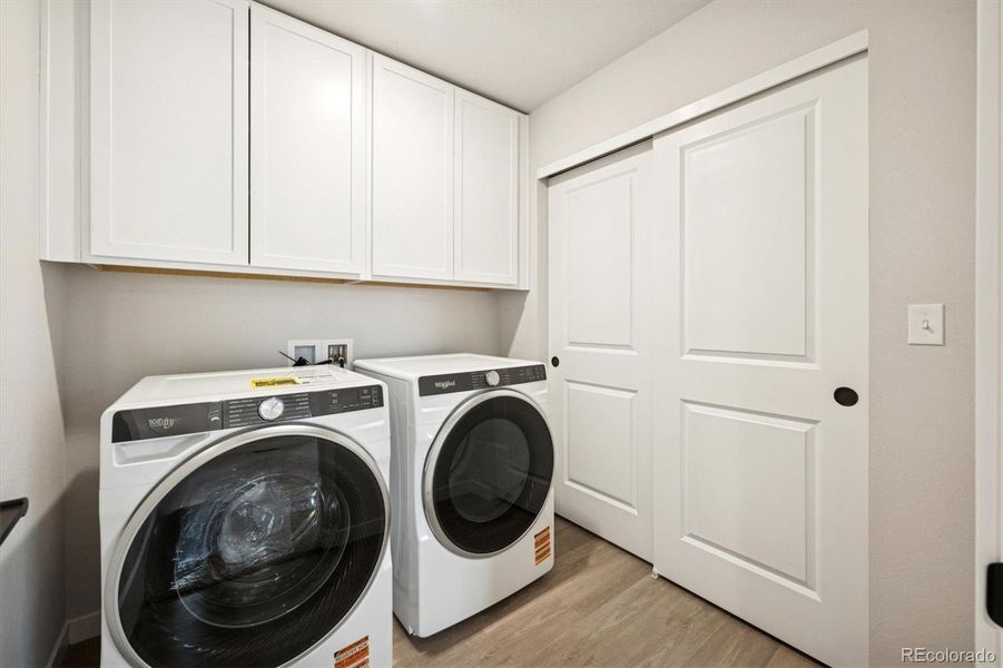 Furnished interior view inside a new home in Coyote Creek, Fort Lupton (Image 7).