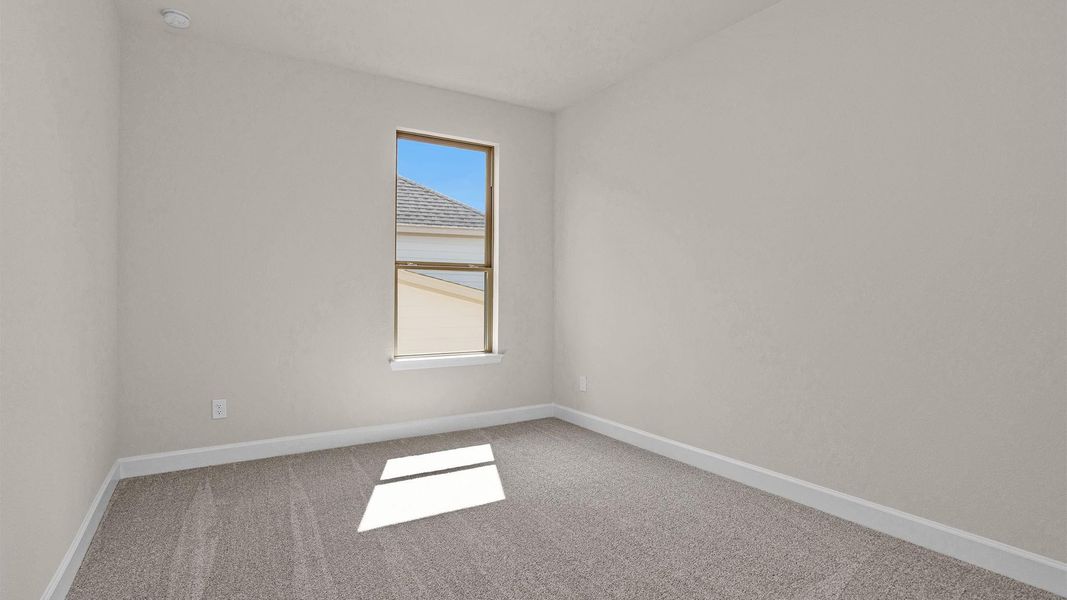 Spacious, unfurnished interior of a new home in Cross Creek West, Fulshear (Image 10).